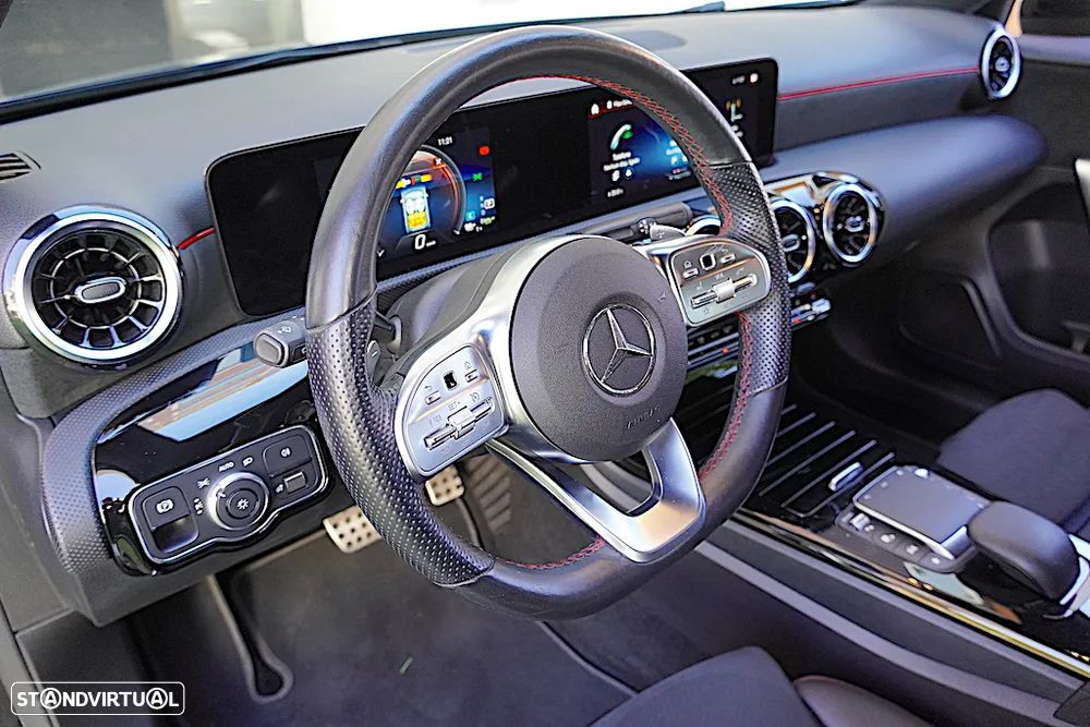 Mercedes-Benz A 250 e AMG Line - 21
