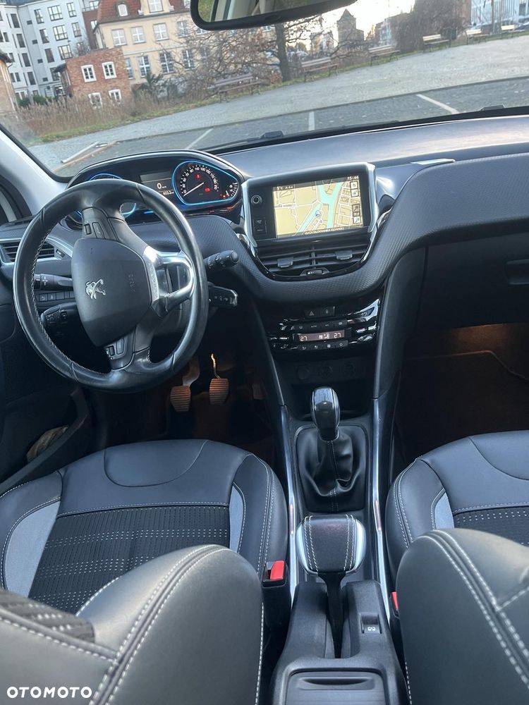 Peugeot 2008 120 VTI Allure - 9