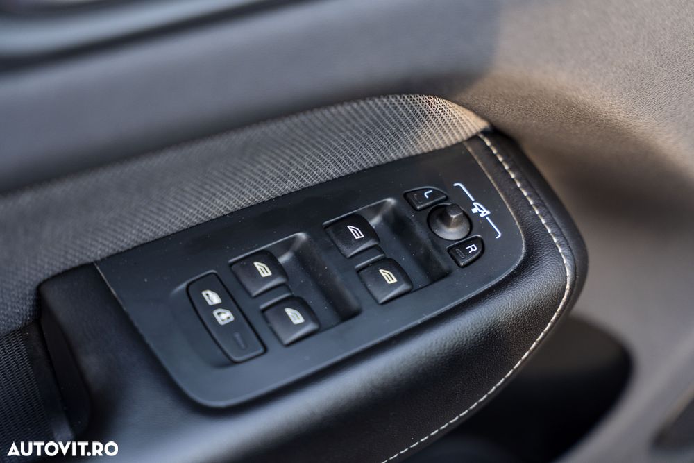 Volvo XC 60 B6 B AWD Geartronic RDesign - 11
