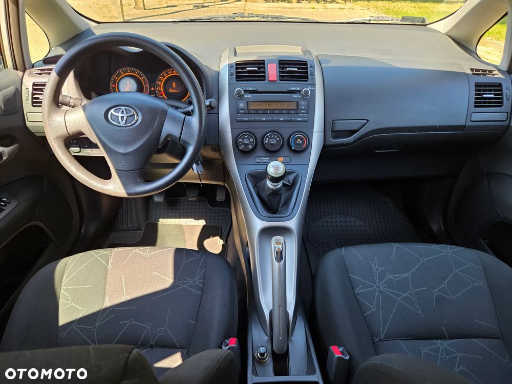 Toyota Auris 1.33 VVT-i Luna - 18