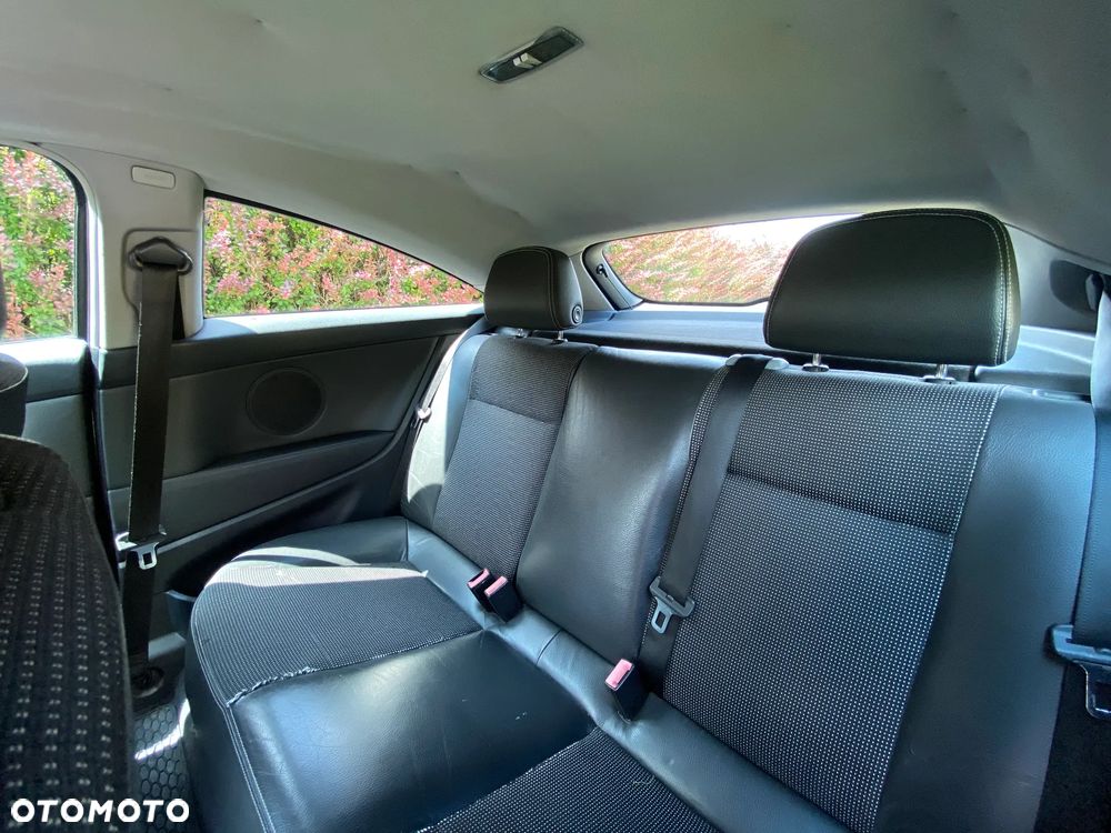 Opel Astra 1.9 CDTI DPF Cosmo - 8