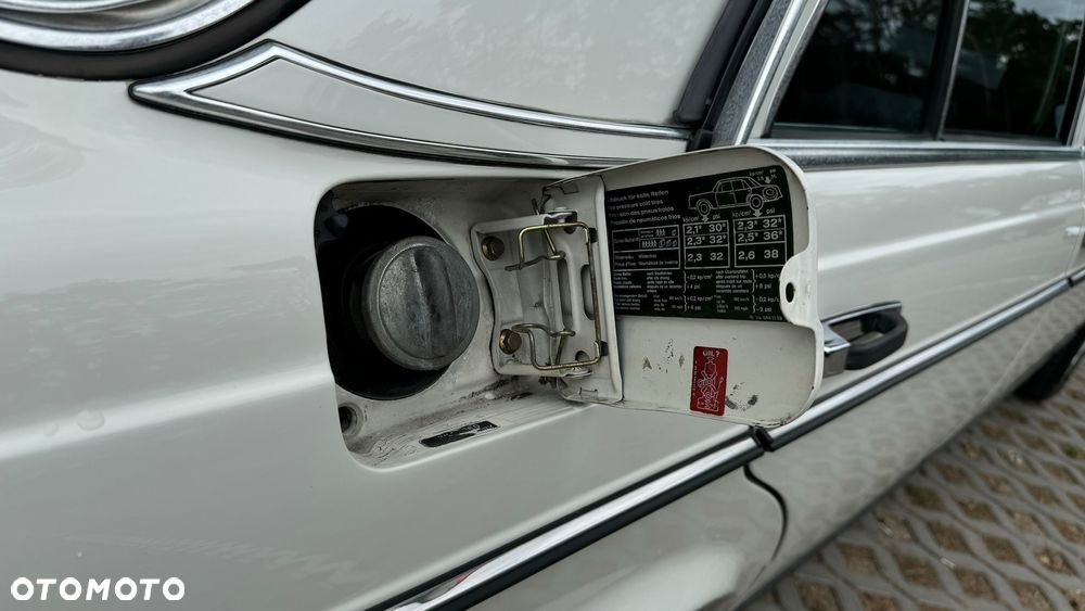 Mercedes-Benz W123 - 13