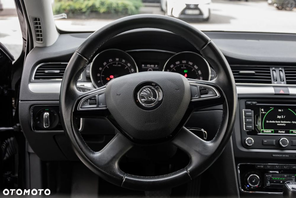 Skoda Superb 2.0 TDI Ambition DSG - 9