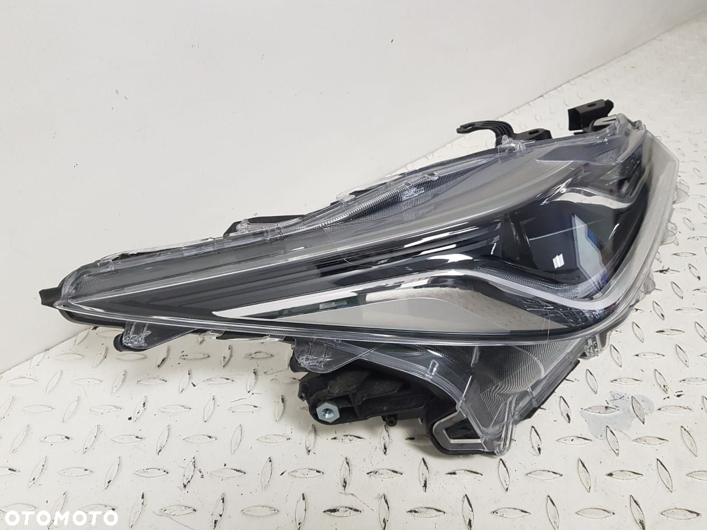 LAMPA prawa lewa TOYOTA COROLLA XII E21 SEDAN 18-23 LAMPY PRAWA LEWA REFLEKTOR  KOMPLET EUROPA - 10