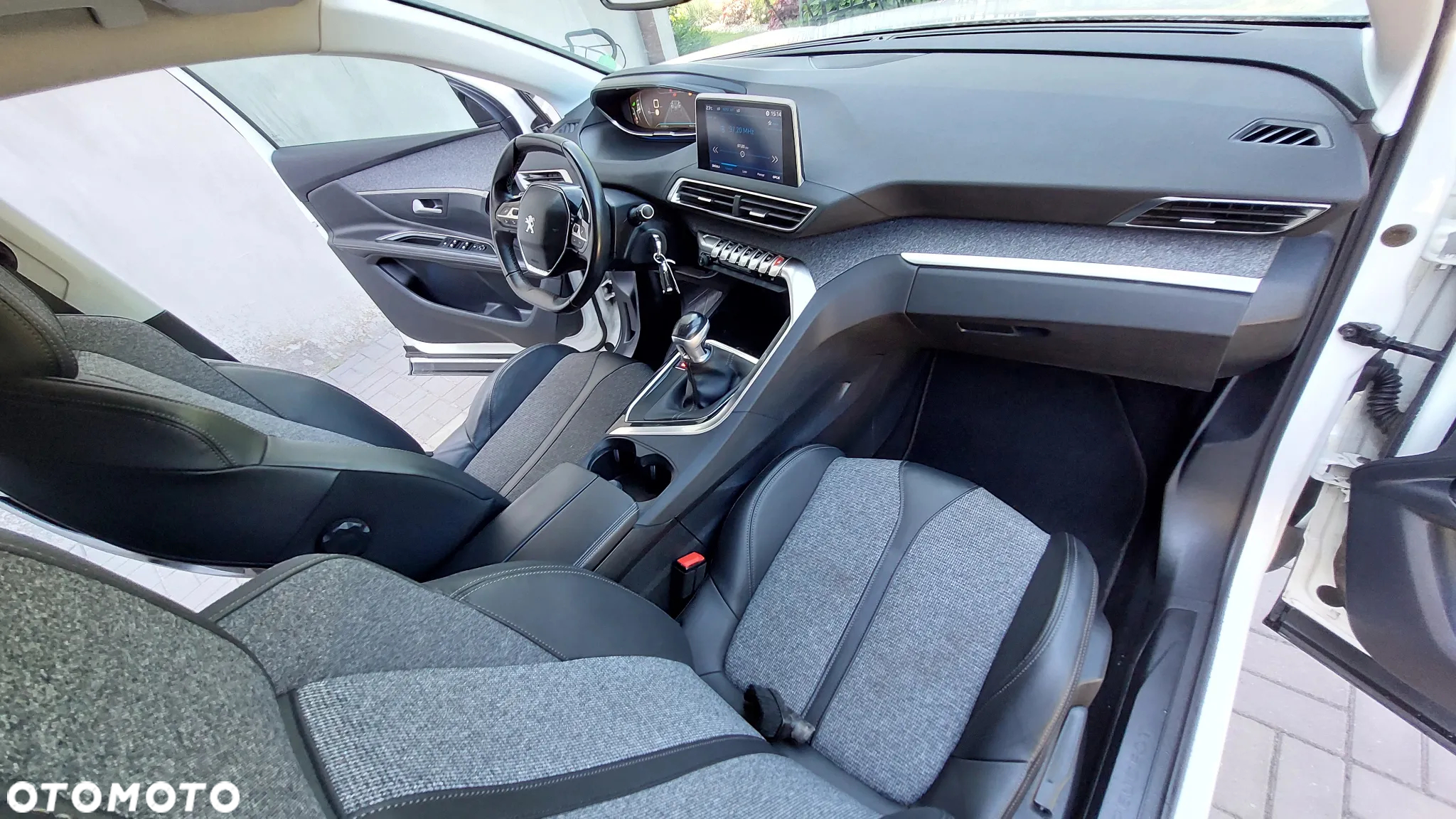 Peugeot 3008 1.2 PureTech Access S&S - 30