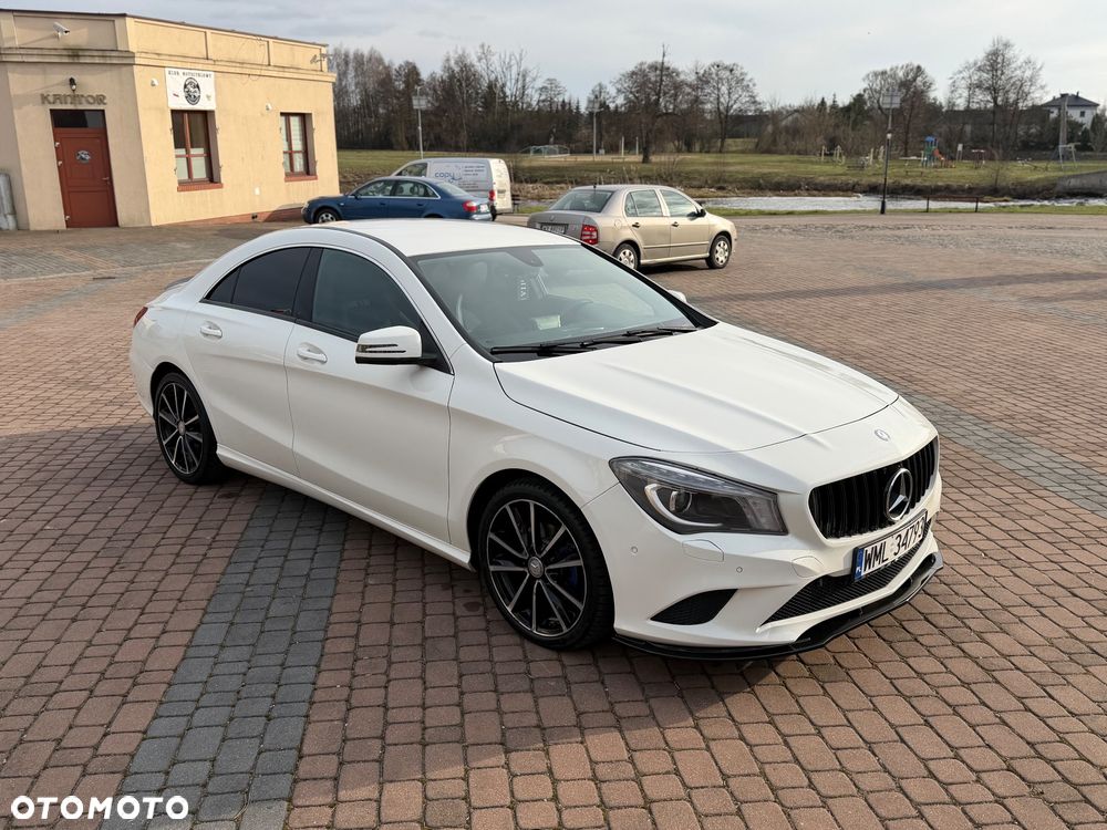 Mercedes-Benz CLA 220 d 7G-DCT AMG Line - 14