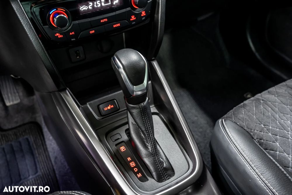 Suzuki Vitara 1.5 AllGrip HEV Luxus - 16