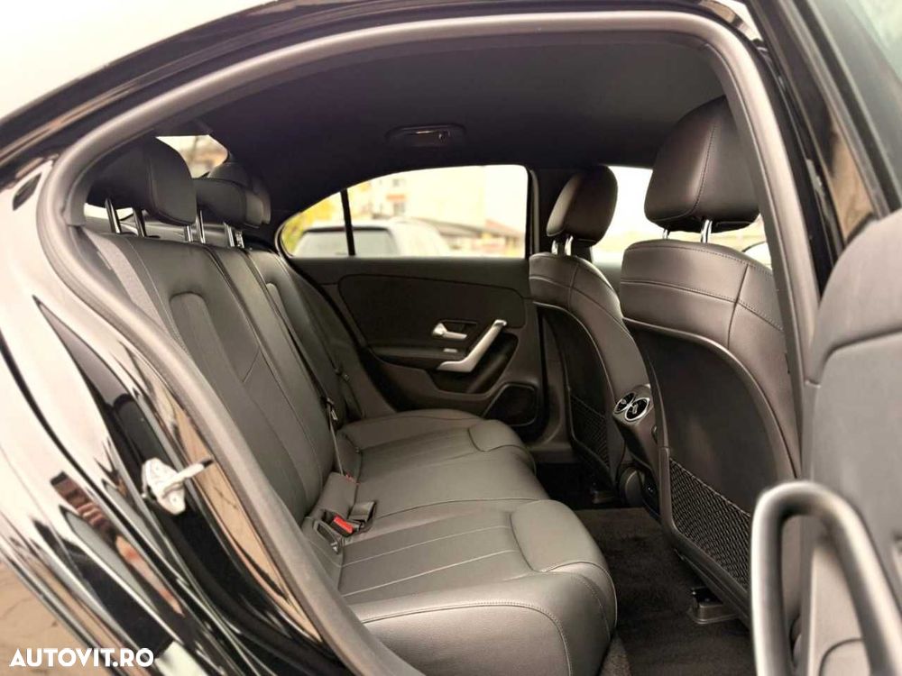 Mercedes-Benz A - 18