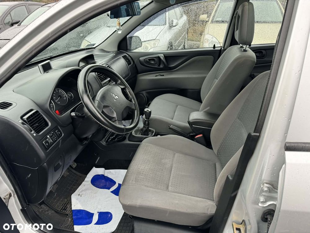 Mitsubishi Space Star 1.6 Family - 9
