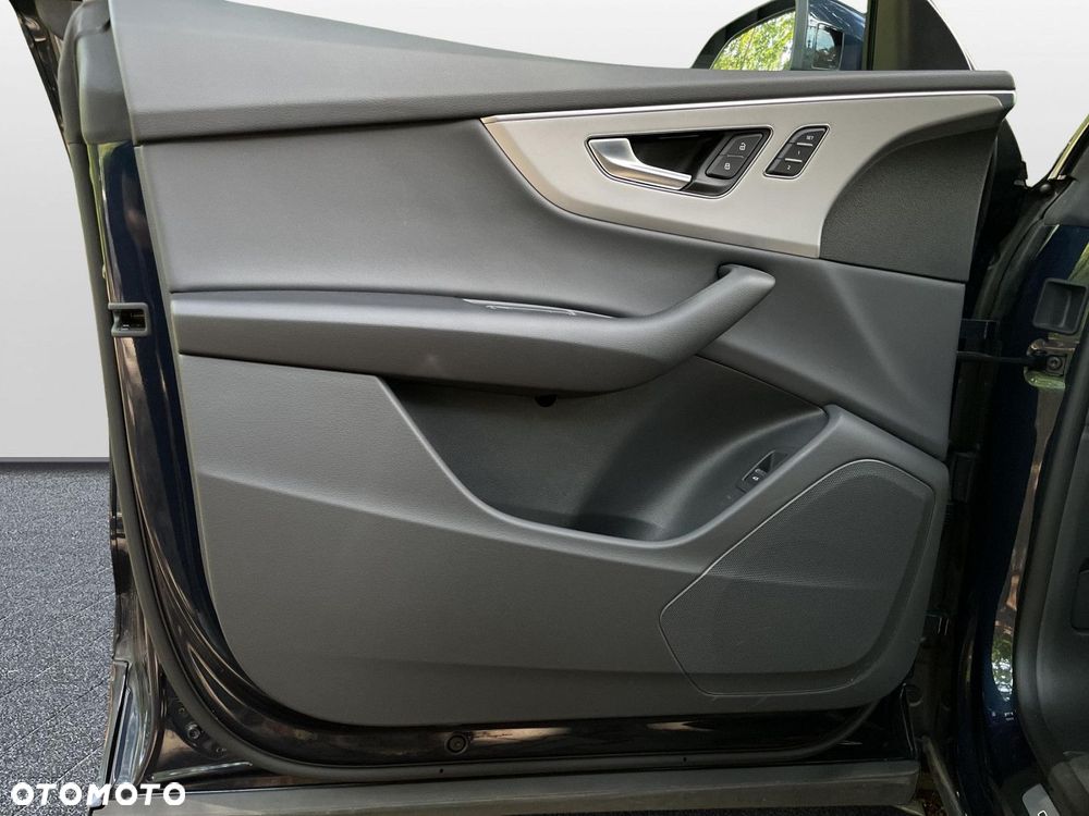 Audi Q8 - 16