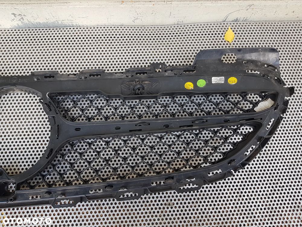Mercedes W206 C AMG Grill Atrapa - 6