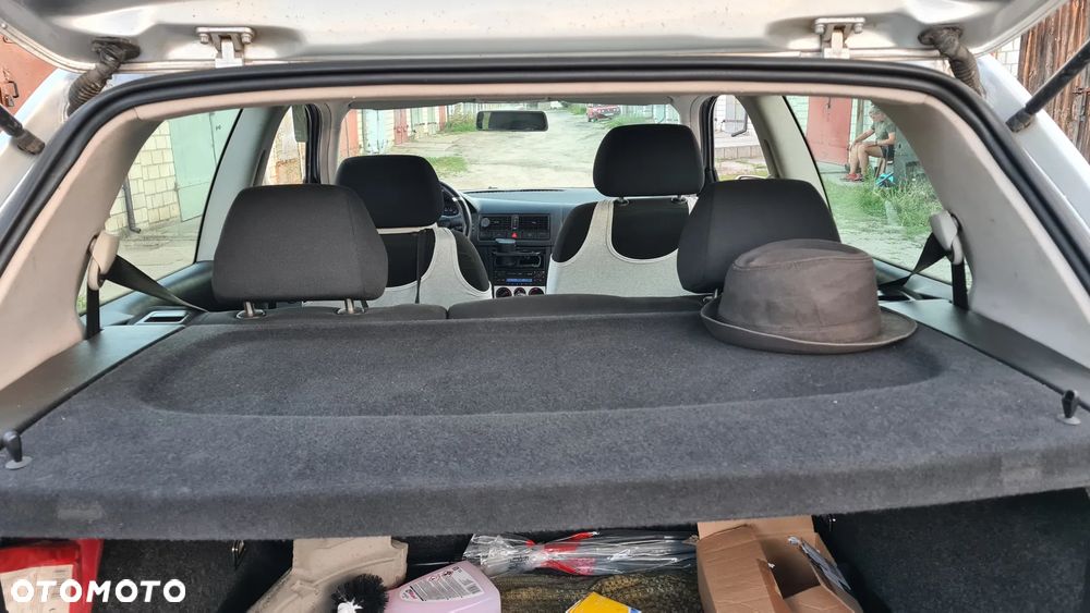 Volkswagen Golf 1.4 Comfortline - 14