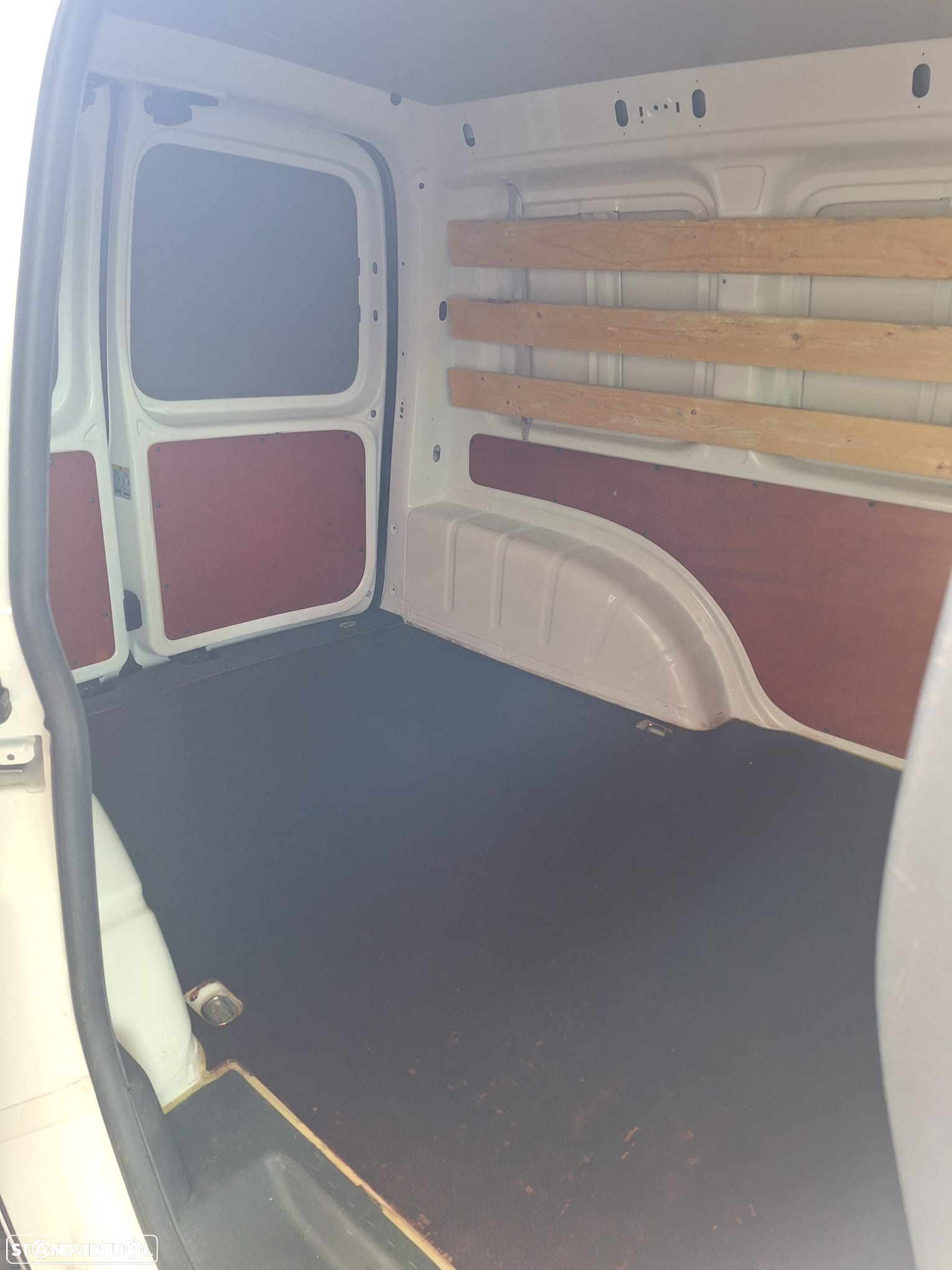 VW Caddy - 15