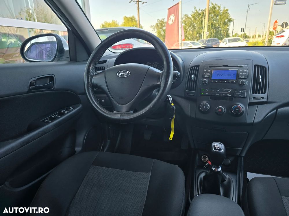 HYUNDAI i30 2011 — imagine 17