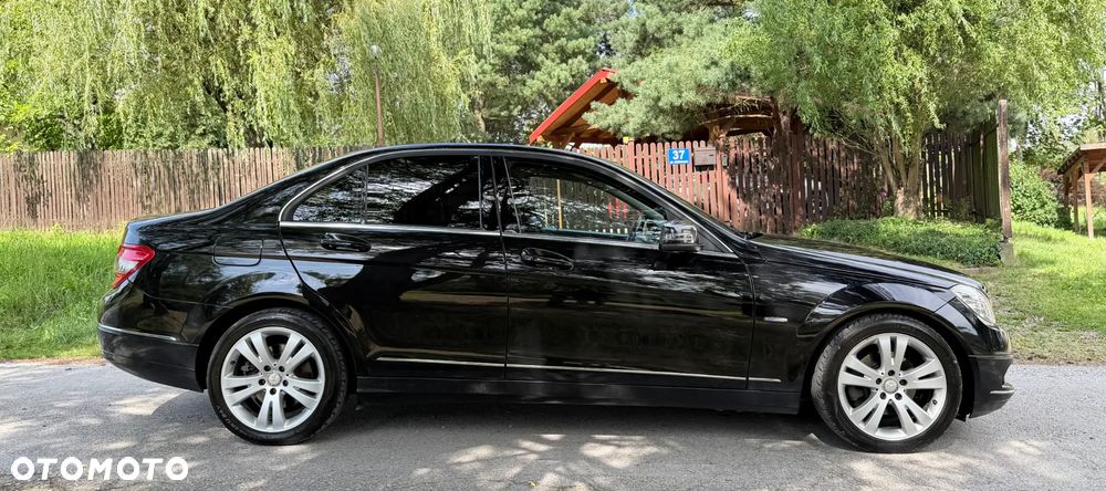Mercedes-Benz Klasa C 250 CDI DPF 4Matic 7G-TRONIC BlueEFFICIENCY Avantgarde - 6