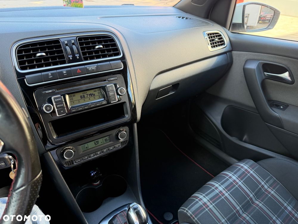 Volkswagen Polo - 27