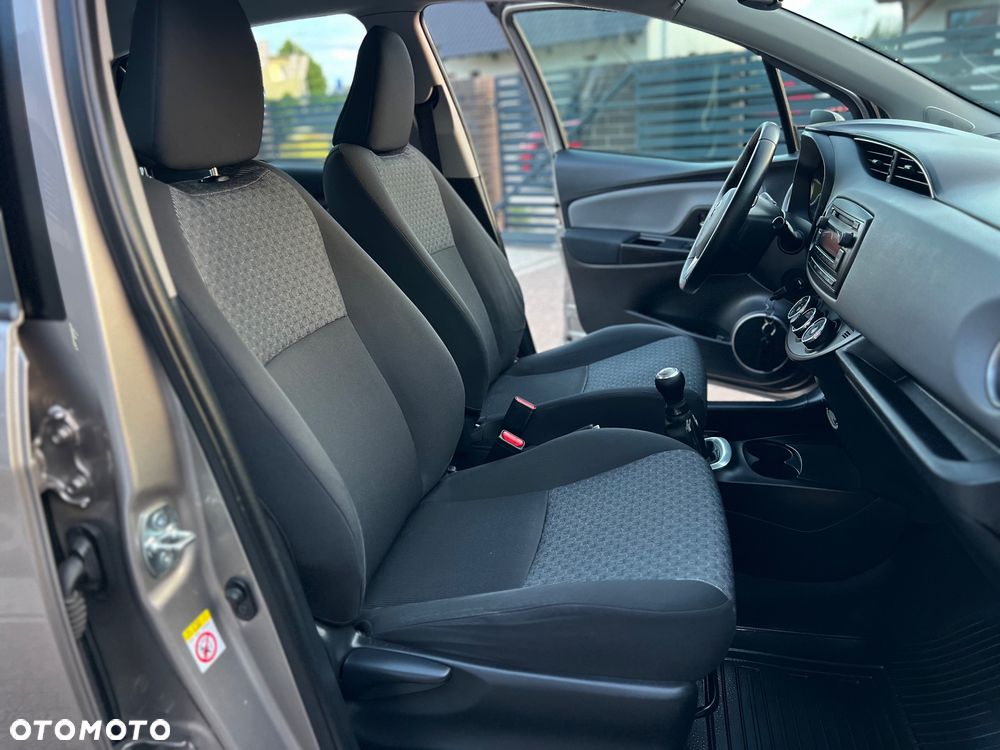 Toyota Yaris 1.0 Premium EU6 - 10
