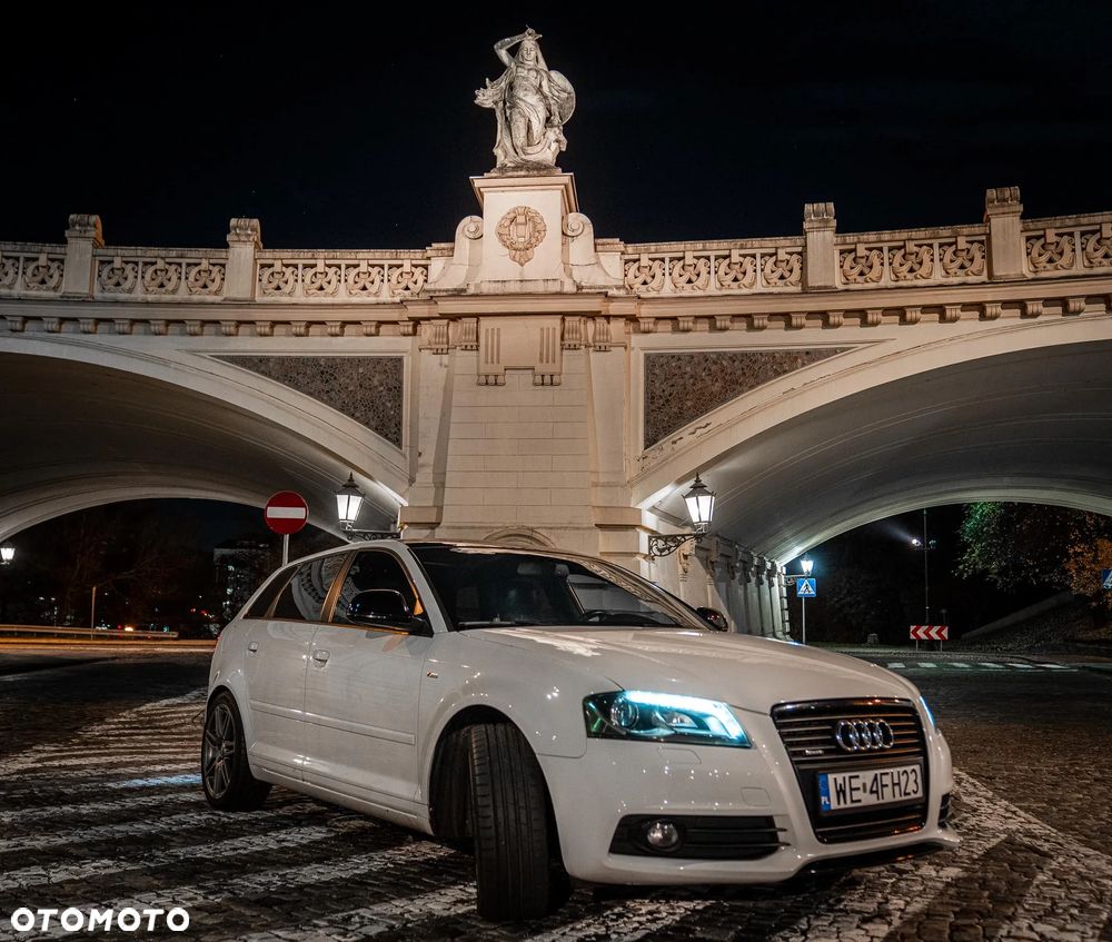 Audi A3 Sportback - 1