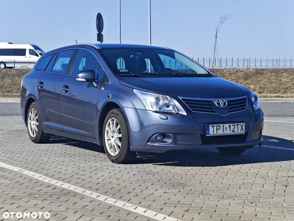 Toyota Avensis 2.0 D-4D Sol plus+NAVI - 1