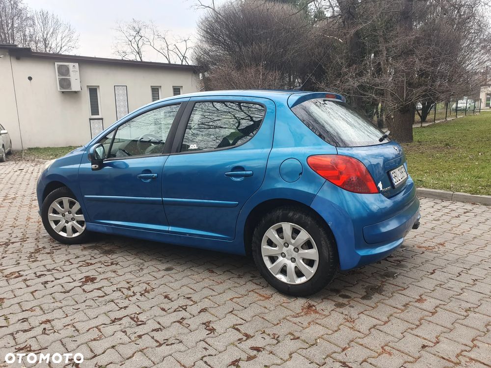 Peugeot 207 HDi FAP 90 (Blue Lion) Tendance - 25