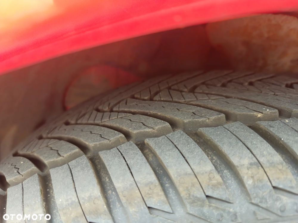 Volkswagen New Beetle - 23