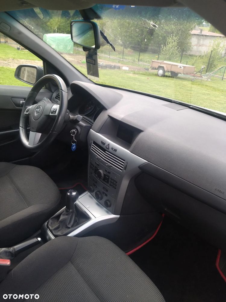 Opel Astra 1.7 CDTI - 9