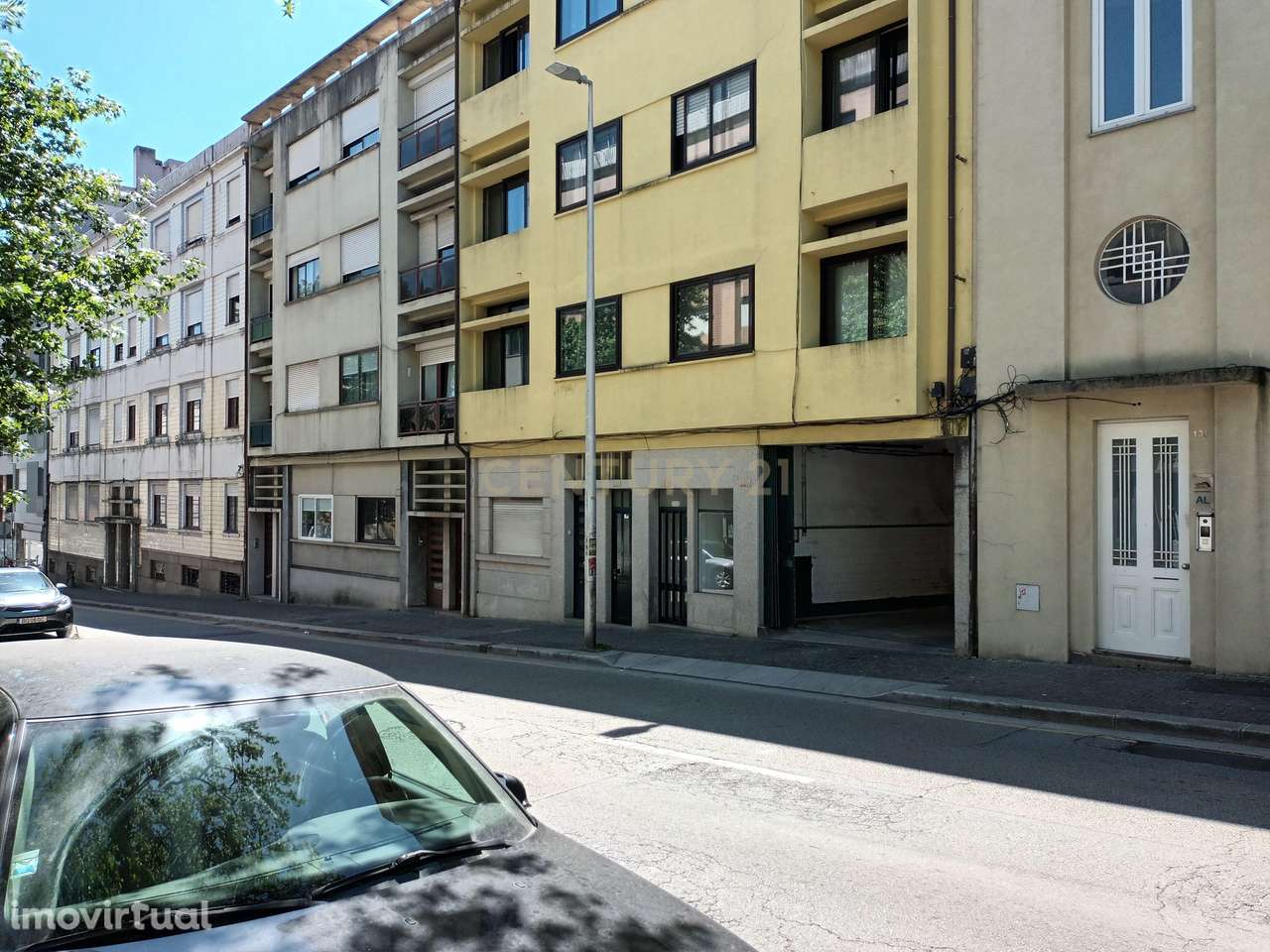 Loja para arrendar junto à estação de Metro de Faria Guimarães, no cen - Grande imagem: 4/10