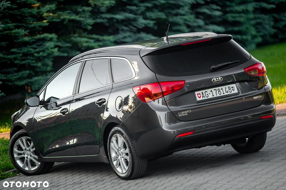 Kia Ceed 1.6 GDI Business Line - 15