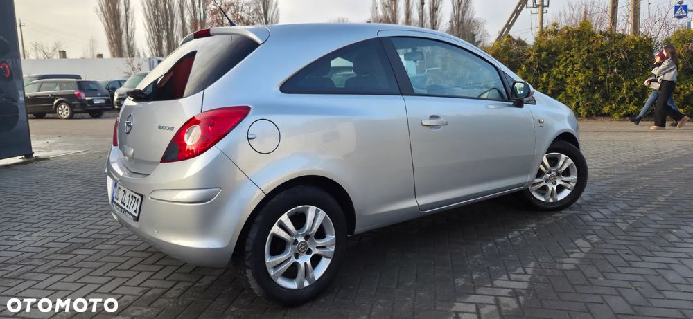 Opel Corsa 1.2 16V Enjoy - 14