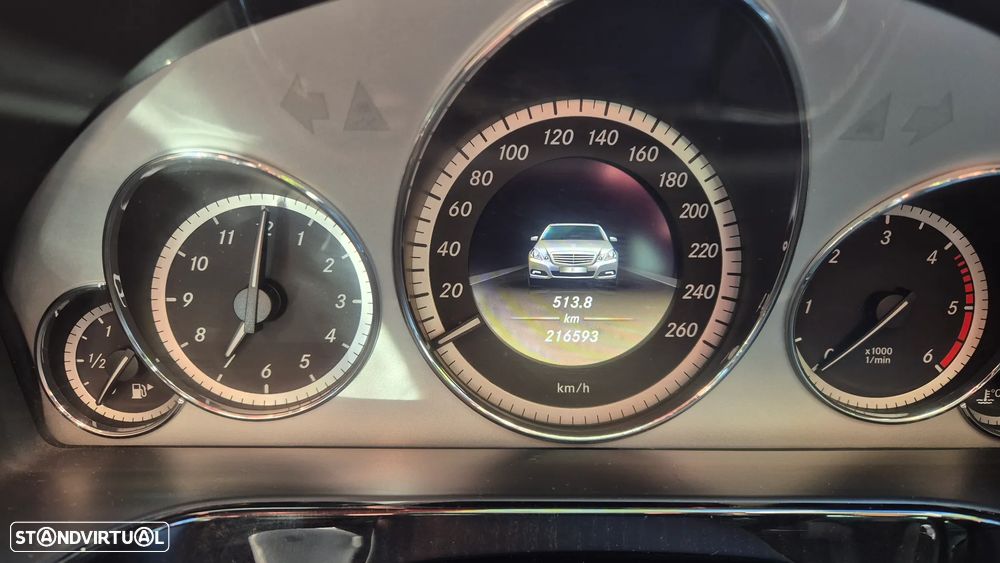 Mercedes-Benz E 250 CDi Avantgarde BlueEfficiency - 8