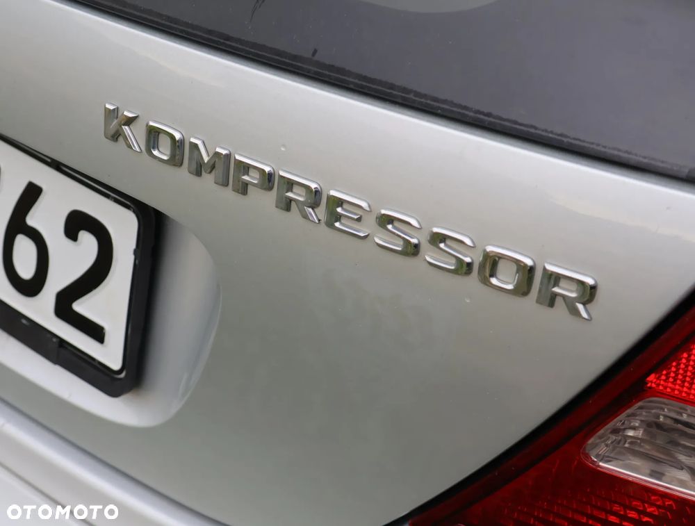 Mercedes-Benz Klasa C 180 Kompressor Automatik - 9