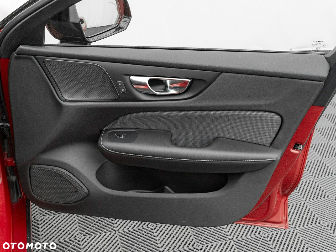 Volvo S60 T6 AWD R-Design - 33