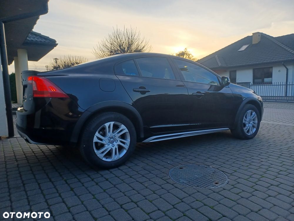 Volvo S60 Cross Country T5 AWD Momentum - 6