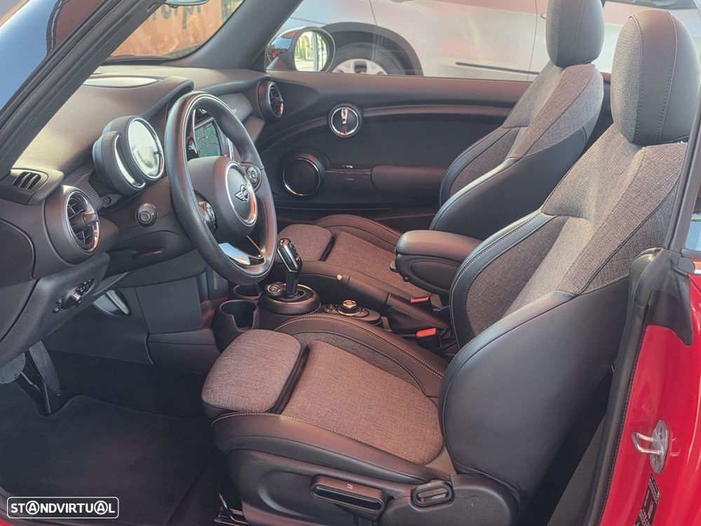 MINI Cabrio Cooper Auto - 10