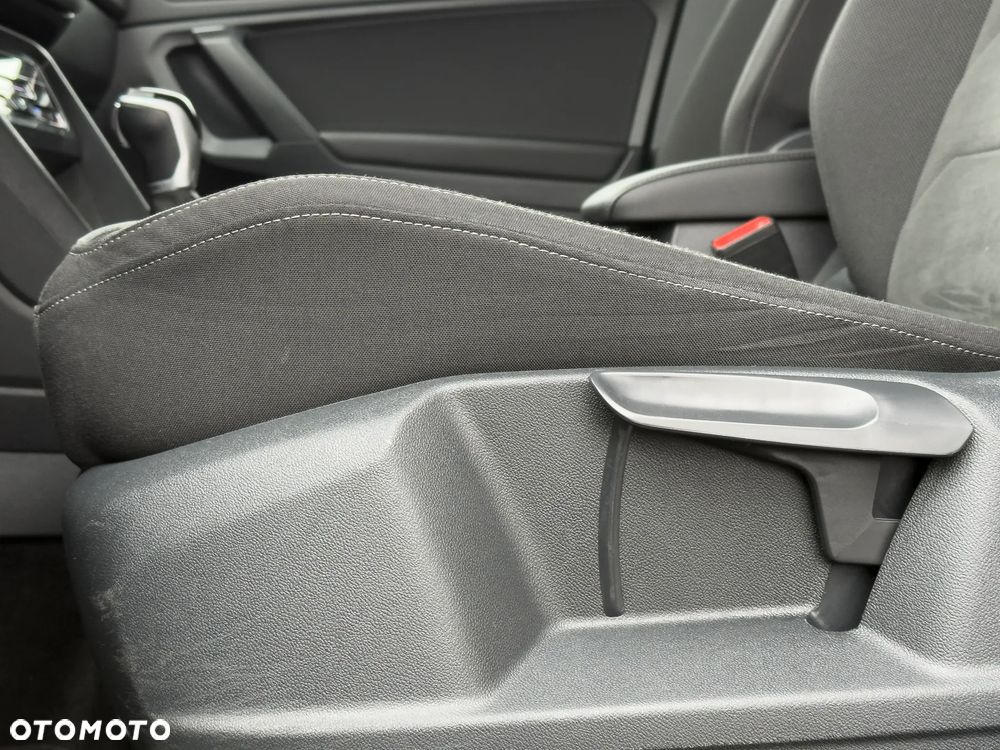 Volkswagen Tiguan Allspace 2.0 TDI 4Mot Elegance DSG - 27