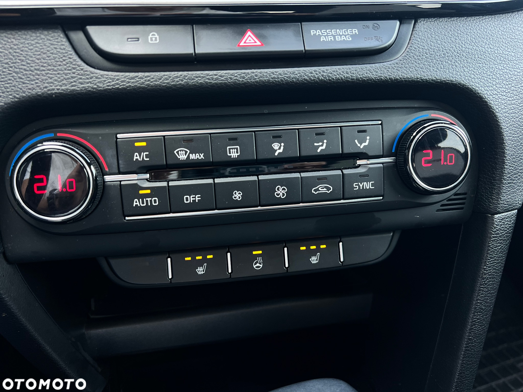Kia ProCeed 1.6 CRDi GT Line DCT - 25