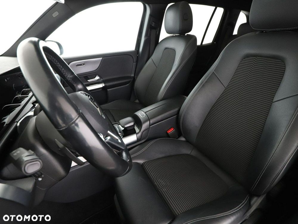 Mercedes-Benz GLB 200 d Progressive 8G-DCT - 14