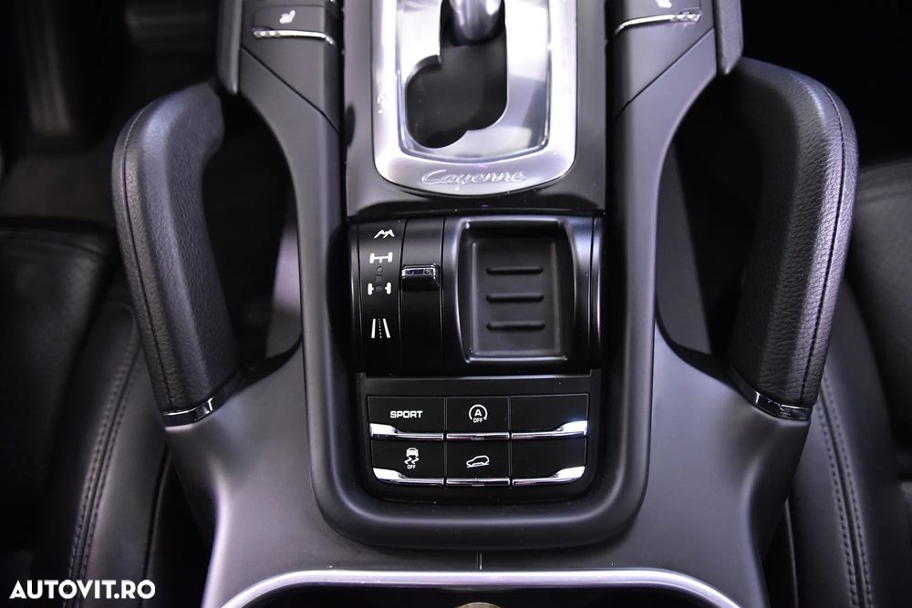 Porsche Cayenne - 17