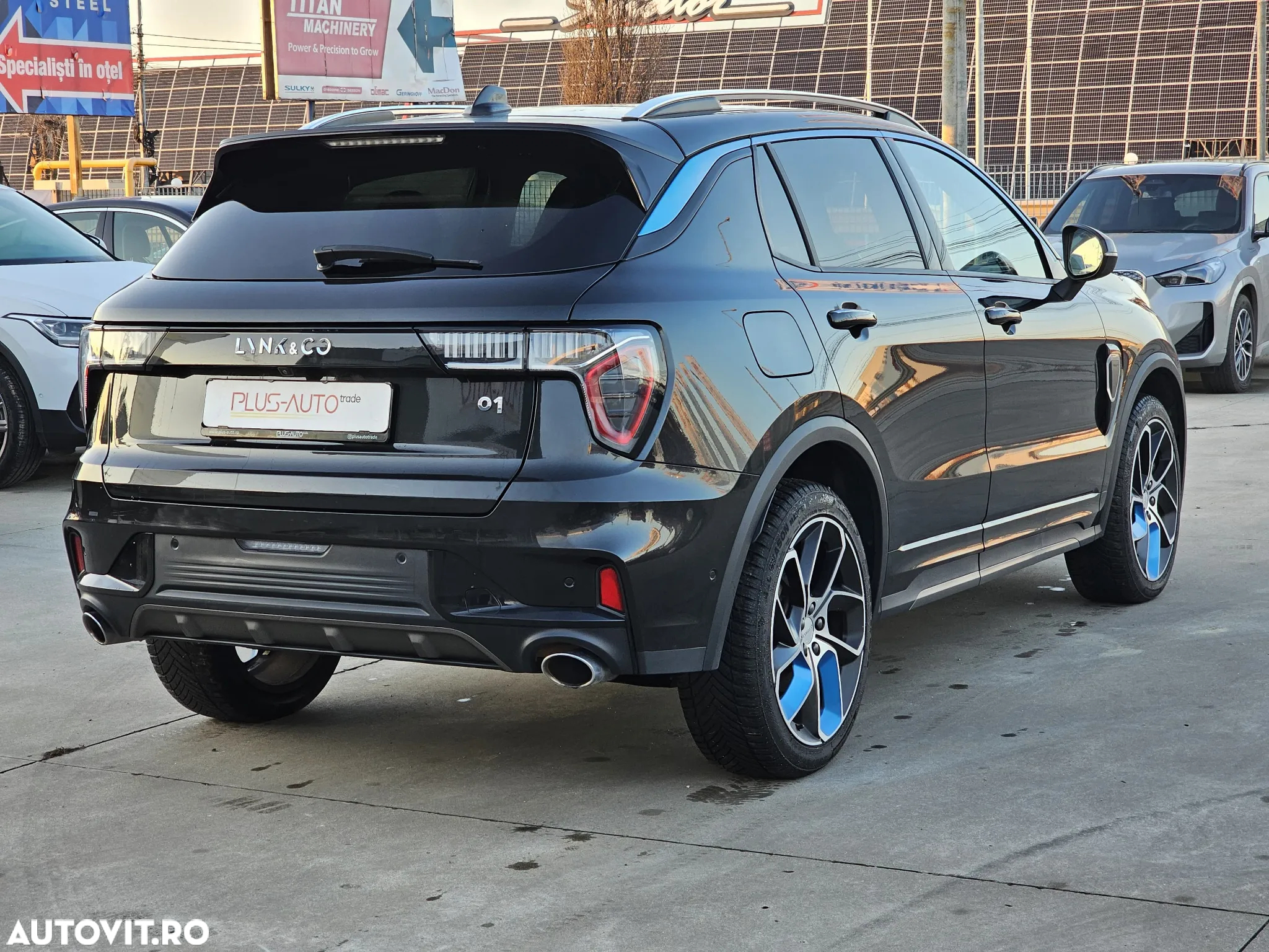 Lynk&Co 01 - 3