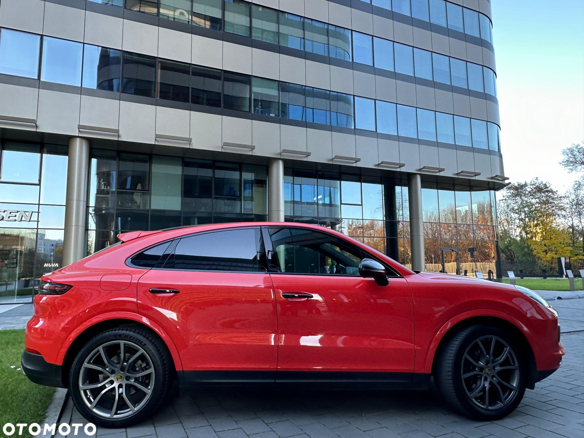 Porsche Cayenne Coupe Platinum Edition - 12