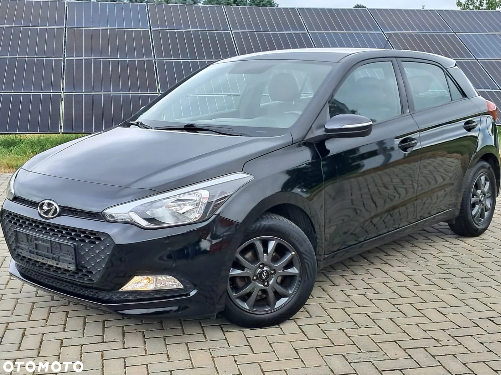 Hyundai i20 blue 1.2 YES - 6