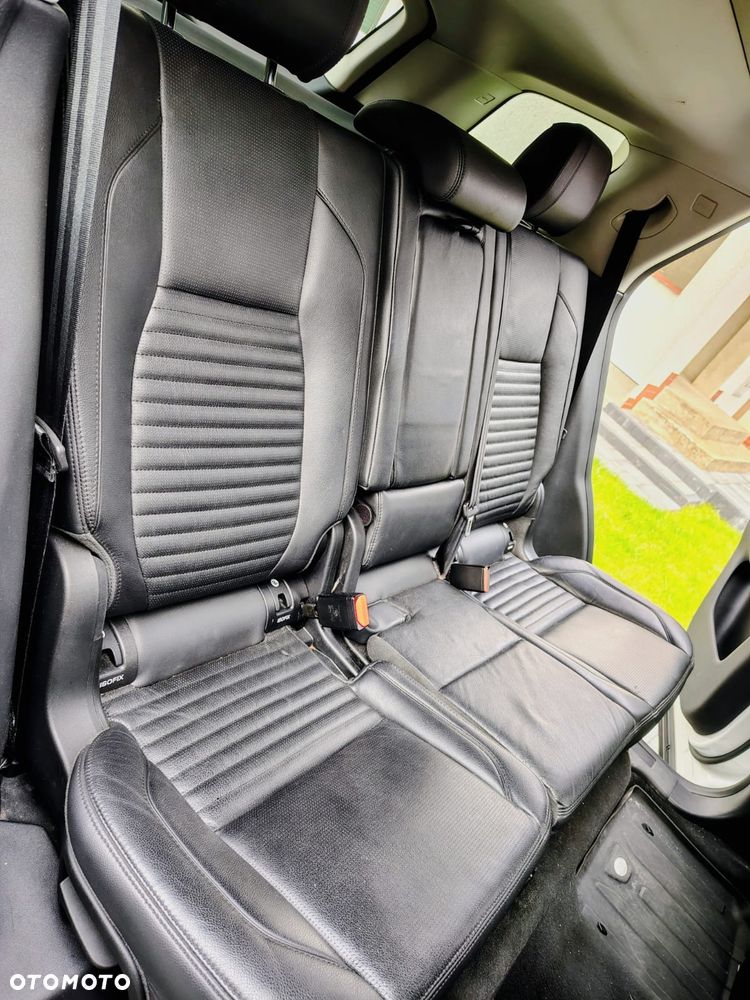 Land Rover Discovery Sport P250 Dynamic SE - 22