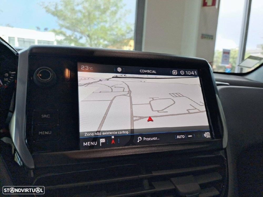 Peugeot 208 1.2 PureTech Signature - 18