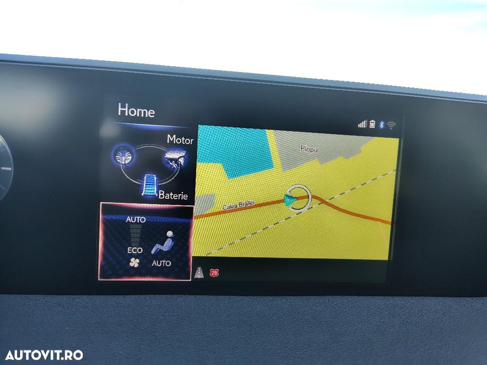 Lexus UX 250h Launch Edition - 15