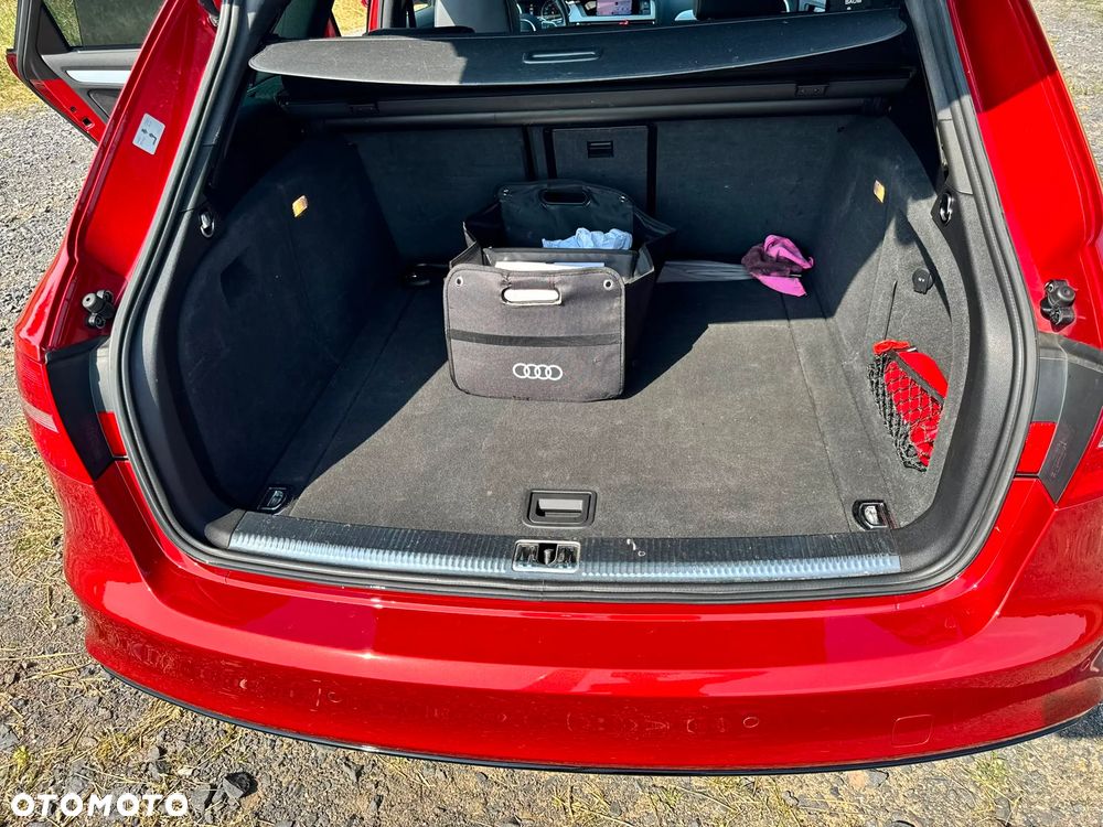 Audi A4 Avant 2.0 TDI Quattro - 32
