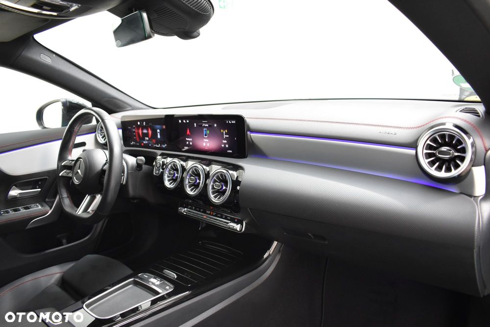 Mercedes-Benz CLA 200 d 8G-DCT AMG Line Advanced Plus - 18
