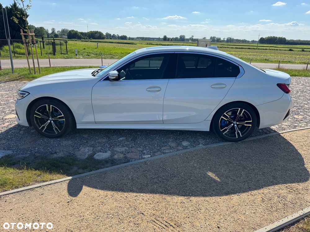 BMW Seria 3 330i Sport Line sport - 7