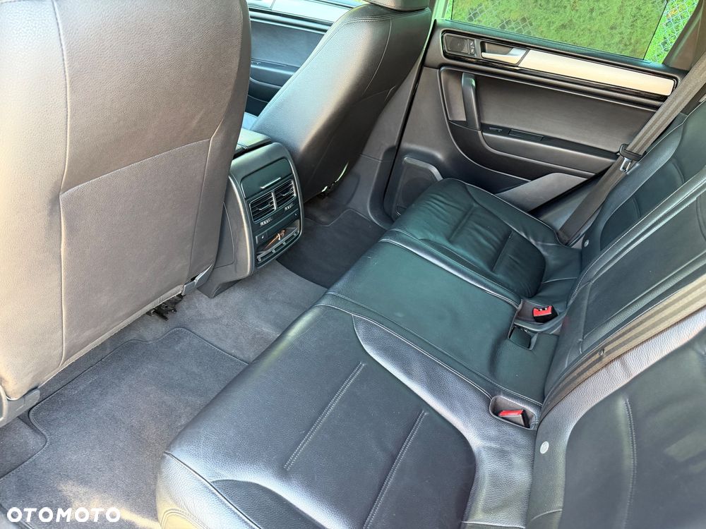 Volkswagen Touareg - 28