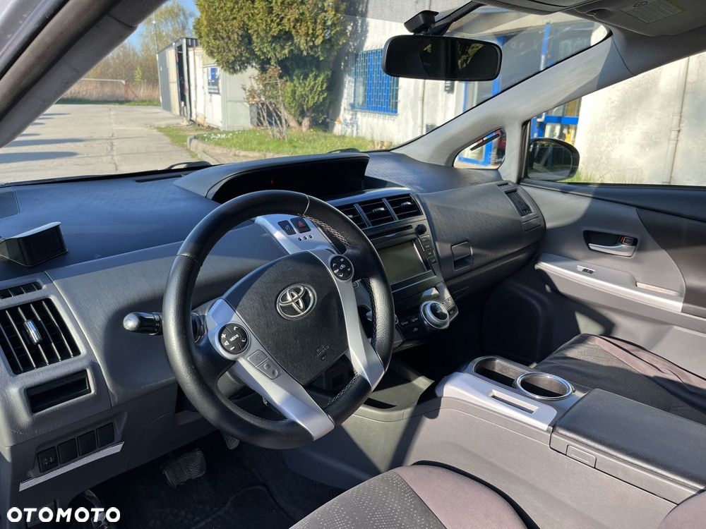 Toyota Prius+ (Hybrid) Comfort - 9