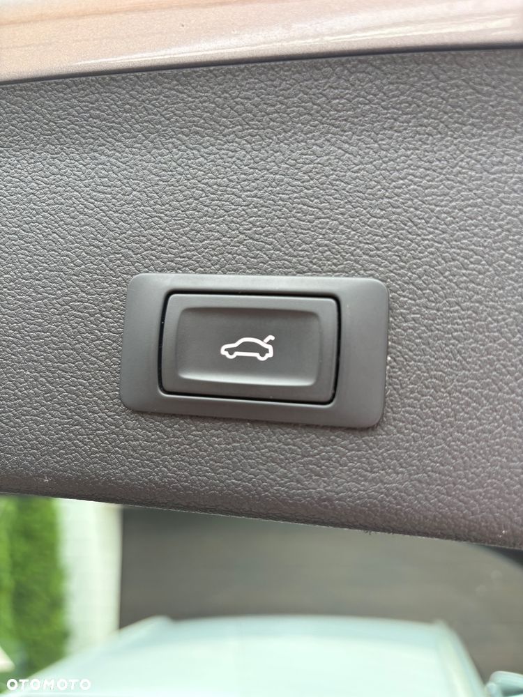 Audi A4 Avant 2.0 TDI quattro - 28